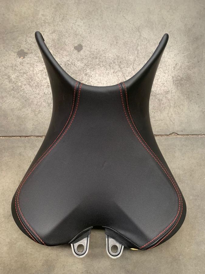 Asiento delantero Speed Triple 1050 RS