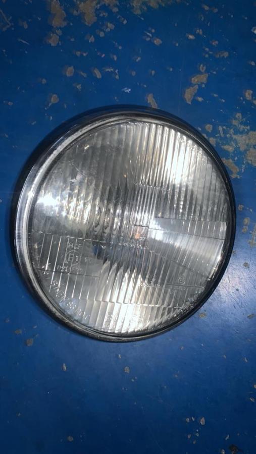 Faro delantero R850 R