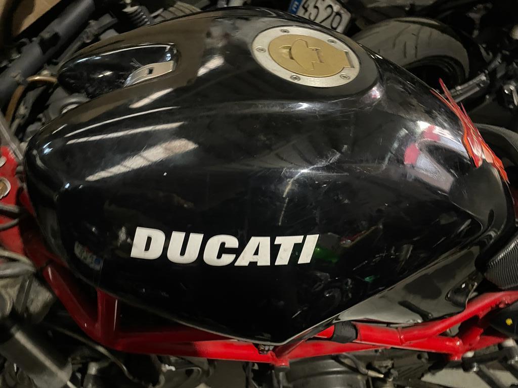 Deposito Ducati Monster 795