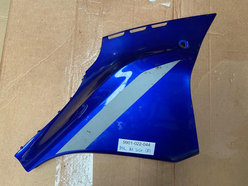 Carenado lateral izquierdo Yamaha R1 YZF 2020 B3L