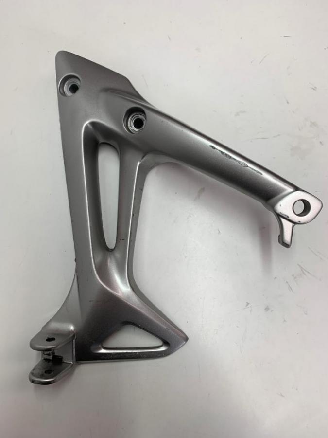 Soporte trasero izquierdo Honda VFR 800 VTEC