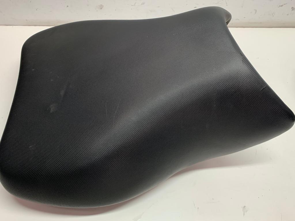 Asiento SV 650 S carbu