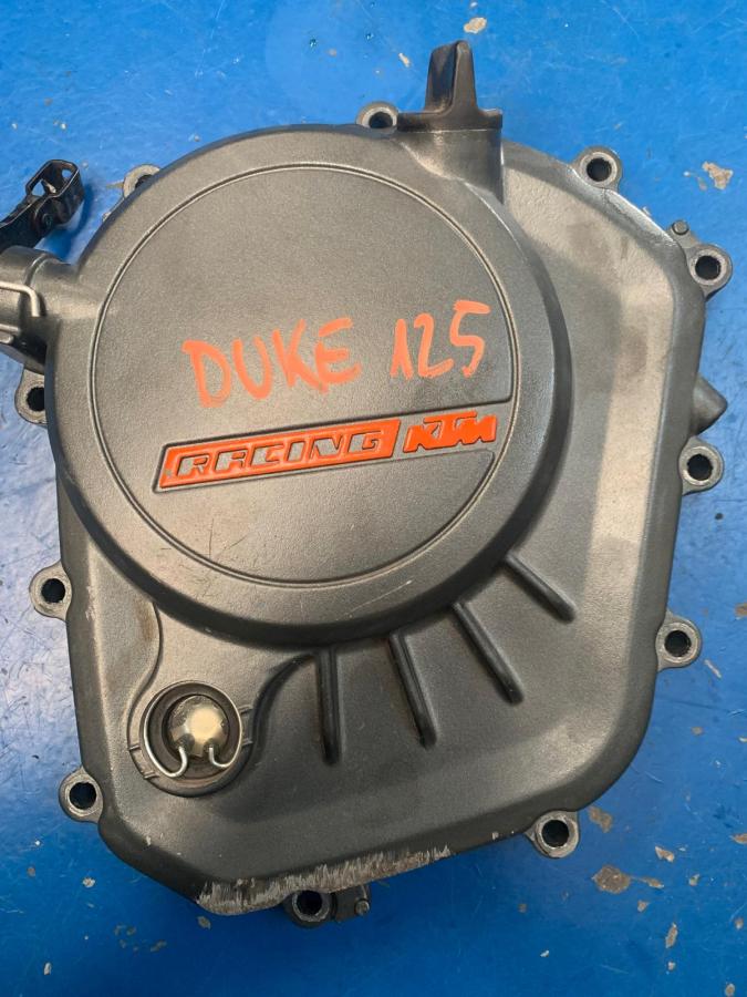 Tapa embrague KTM Duke 125 2013-2016