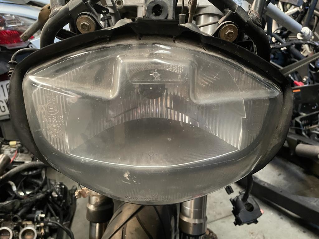 Faro delantero Ducati 750 SS