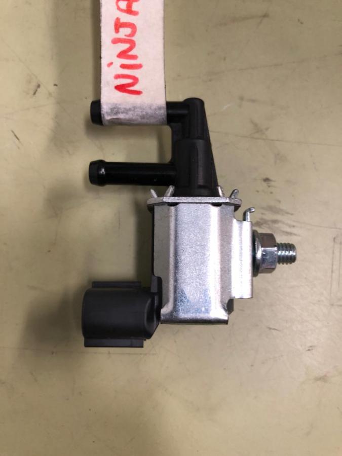 Valvula solenoide Kawasaki Ninja 650 2017-2019 (EX650J-K)